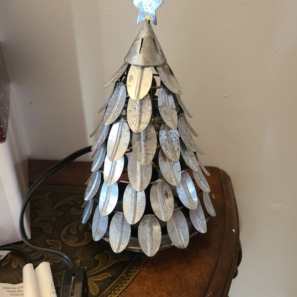 CHRISTMAS TREE WARMER SCENTSY ALL AGLOW Grey SMALL Metal Pine Tree Winter 9” - Picture 4 of 7